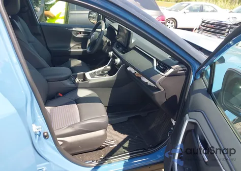 2025 Toyota Rav4 Hybrid Xse from USA, damaged, VIN 2T3E6RFV9SW086841